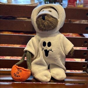 Boyds Ghoulia aka Jeremiah Boobear Vintage and Retired Best Dressed Series Bear